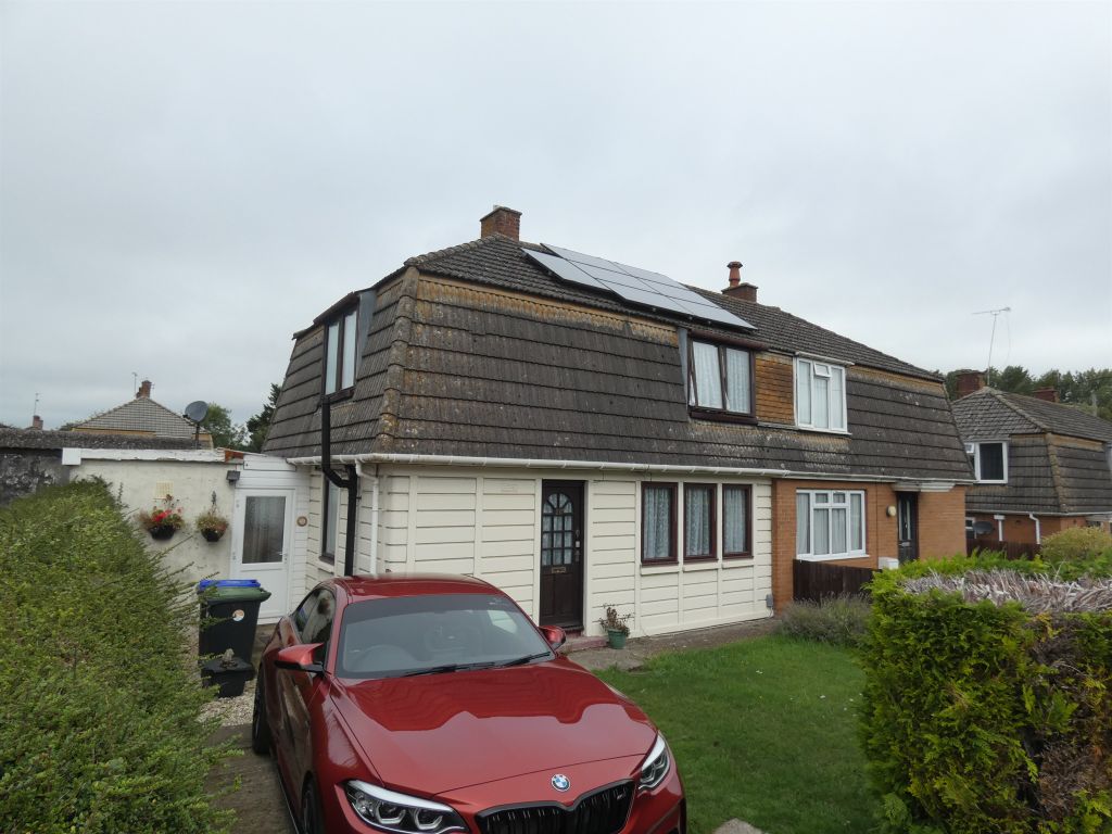Property photo 1 of 13