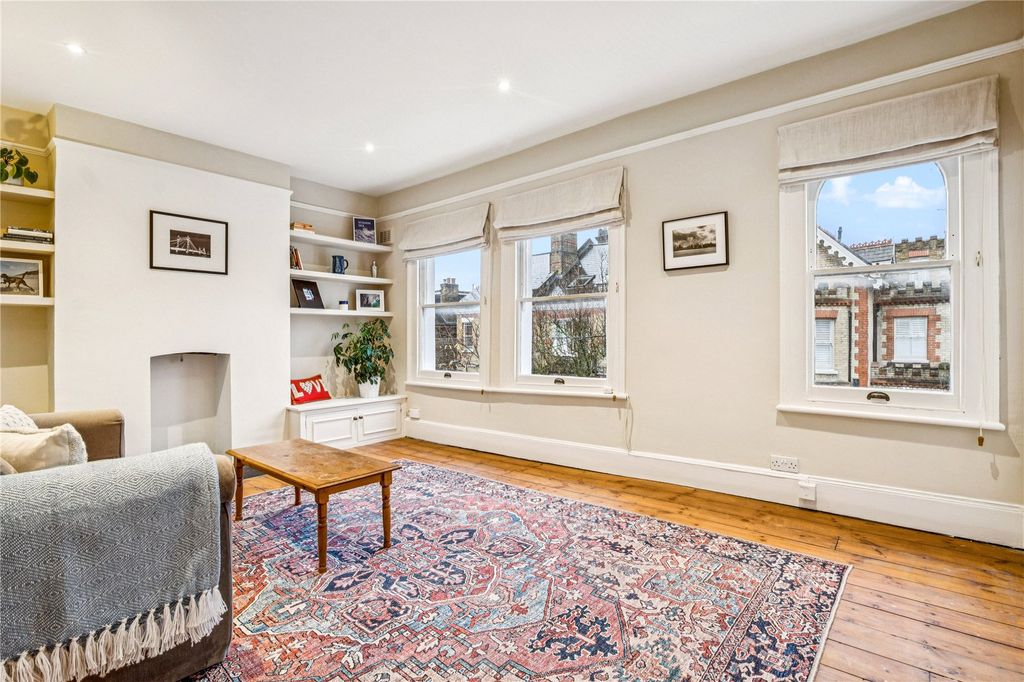 Property photo 2 of 11 Picture No. 08