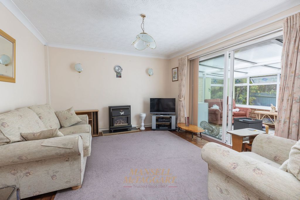 Property photo 2 of 22