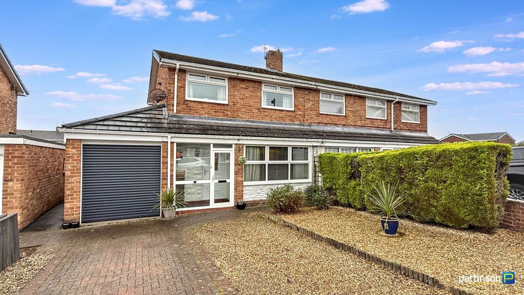 Property photo 1 of 30
