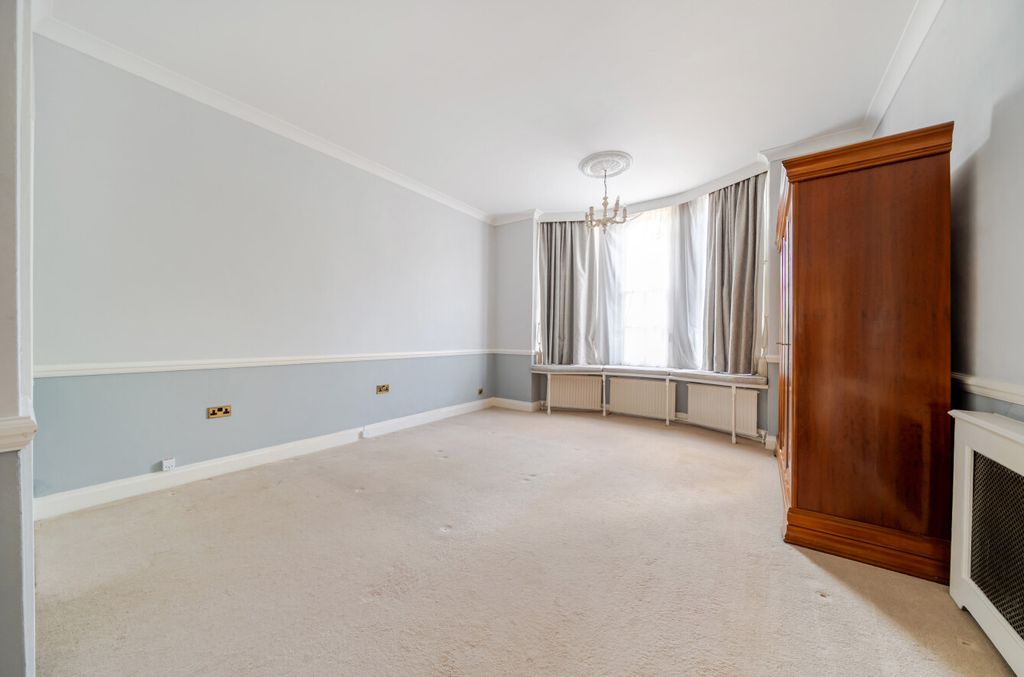 Additional image 21 of 2 bed flat for saleWilderness Road, Chislehurst, Kent BR7