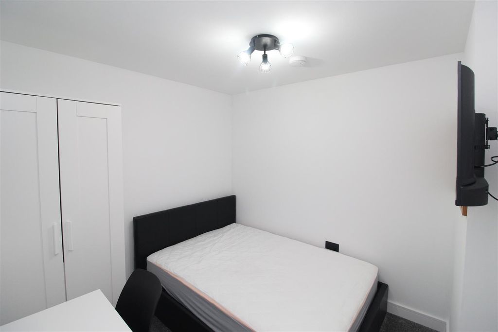 Property photo 2 of 13 Wyeverne 2.Jpg