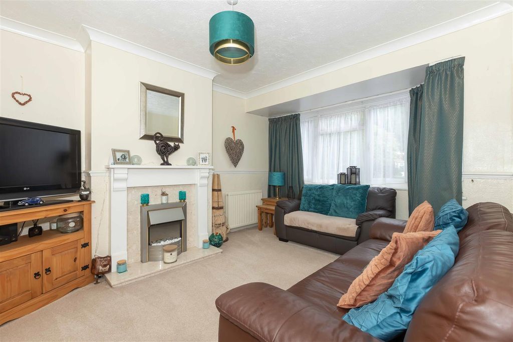 Property photo 3 of 14 Ardingly_5.Jpg