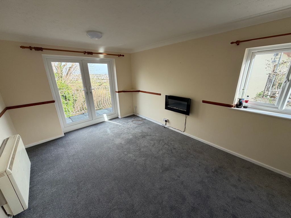 Property photo 3 of 8 Img_1214