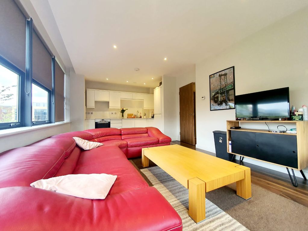 Property photo 3 of 9 Lounge