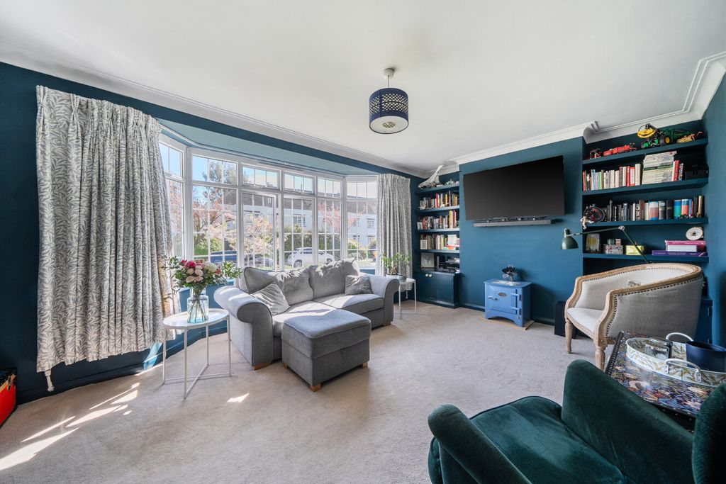 Property photo 2 of 18 Reception