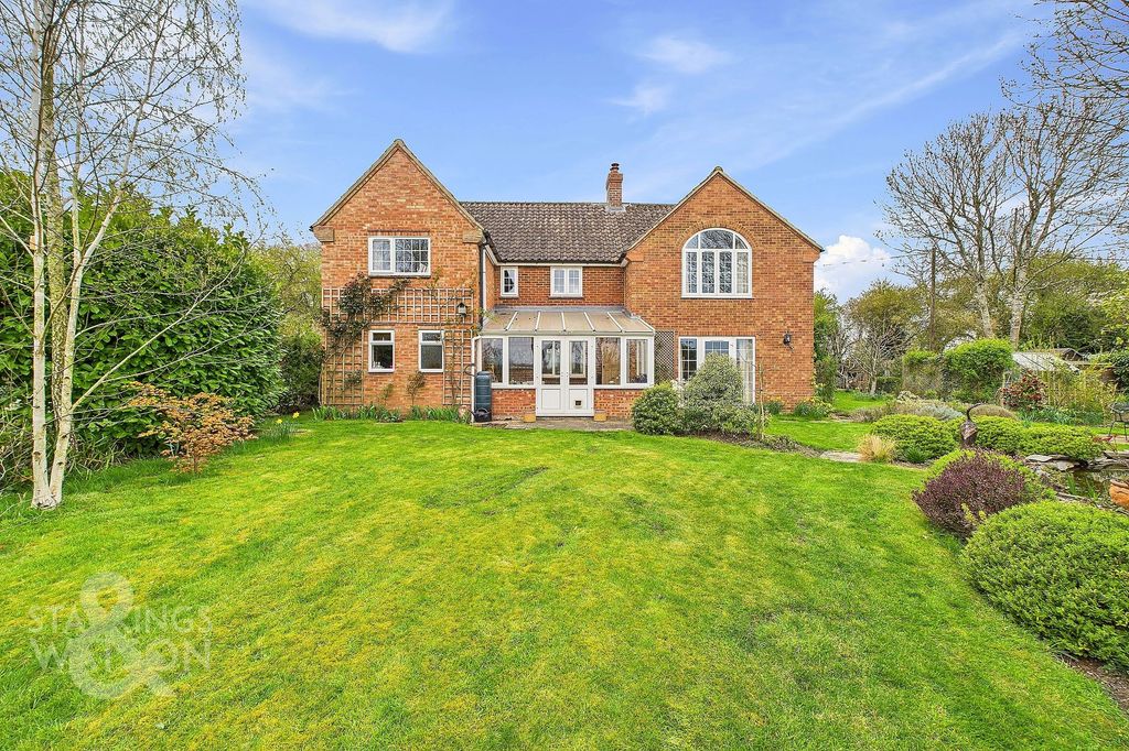 Property photo 1 of 43