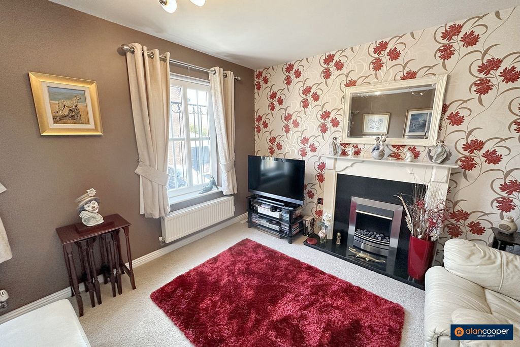 Property photo 2 of 27 4069464