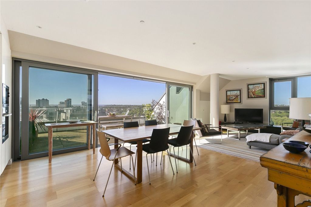 Property photo 1 of 14 Reception Room