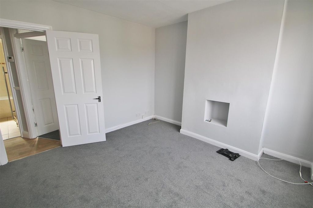 Property photo 3 of 8 Img_6502.Jpg