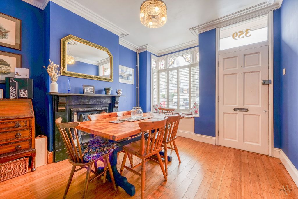Property photo 2 of 29 2415516