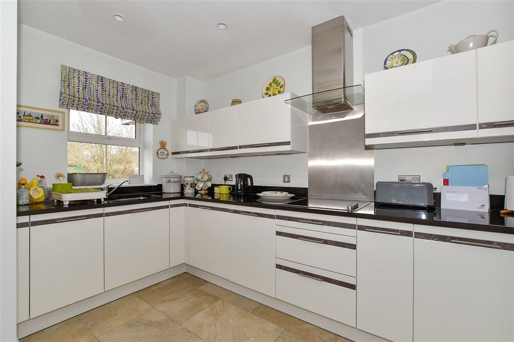 Property photo 1 of 12 Kitchen