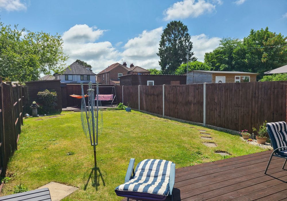 Property photo 2 of 25