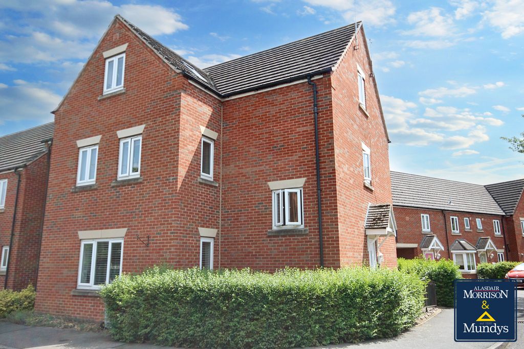 Property photo 1 of 14 The Gateway