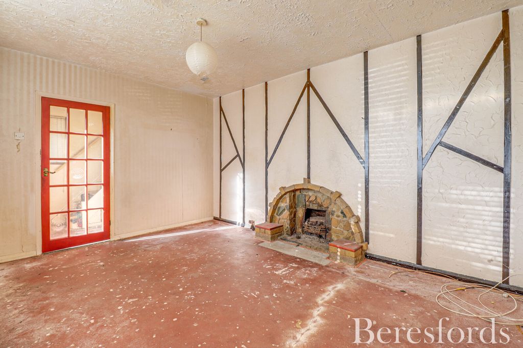 Property photo 2 of 19 Picture No. 01