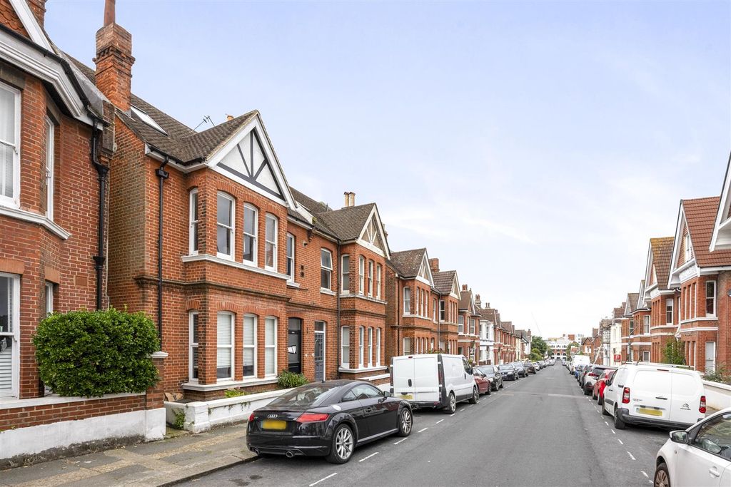 Property photo 1 of 13 Granville Road_10A_Ext_003.Jpg