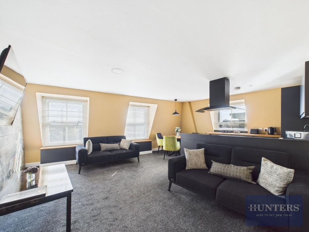 Property photo 1 of 11 Kitchen / Living Room
