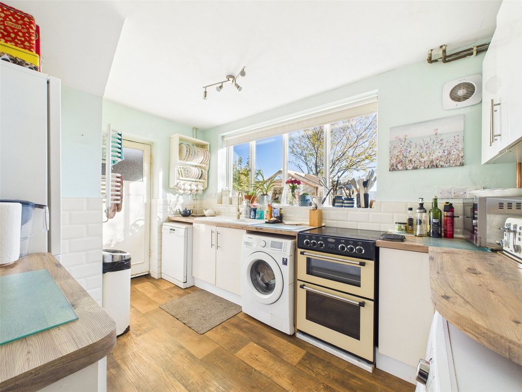 Property photo 3 of 14 Picture No. 05