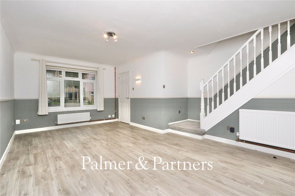 Property photo 2 of 16 Picture No. 05