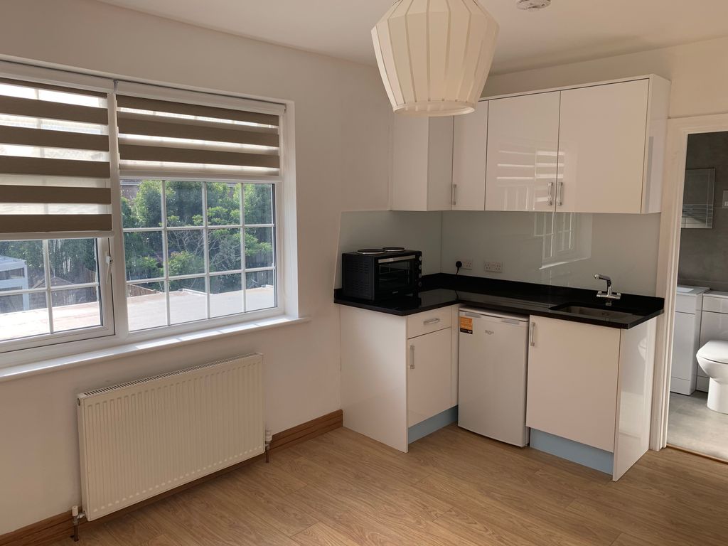 Property photo 2 of 3