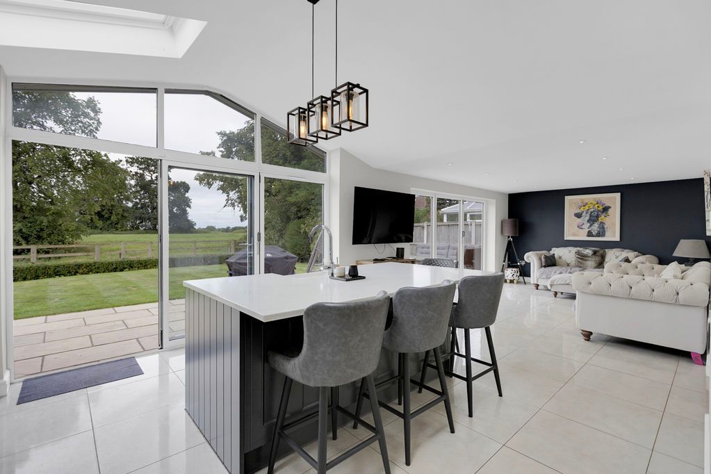 Property photo 2 of 31 Open Plan Living