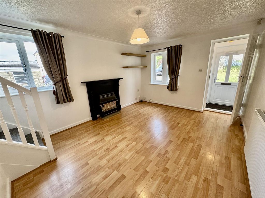 Property photo 2 of 12 Living Room