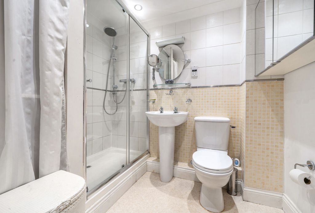 Property photo 3 of 18 Shower Room