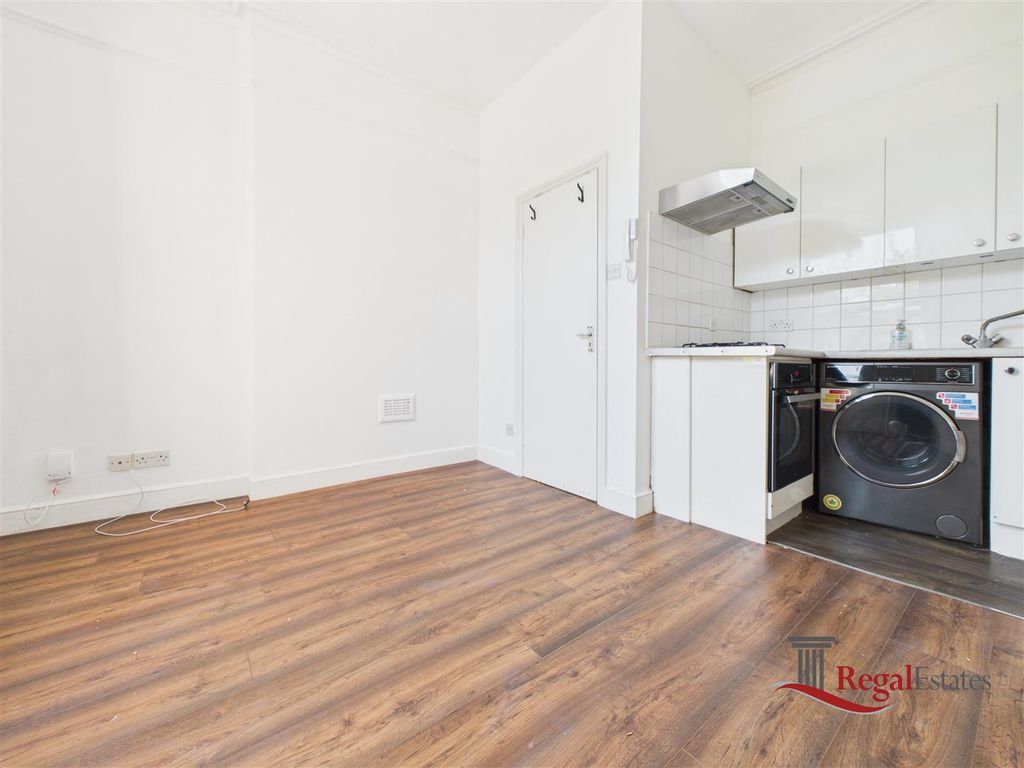 Property photo 1 of 7 Cam02489G0-Pr0298-Still004.Jpg