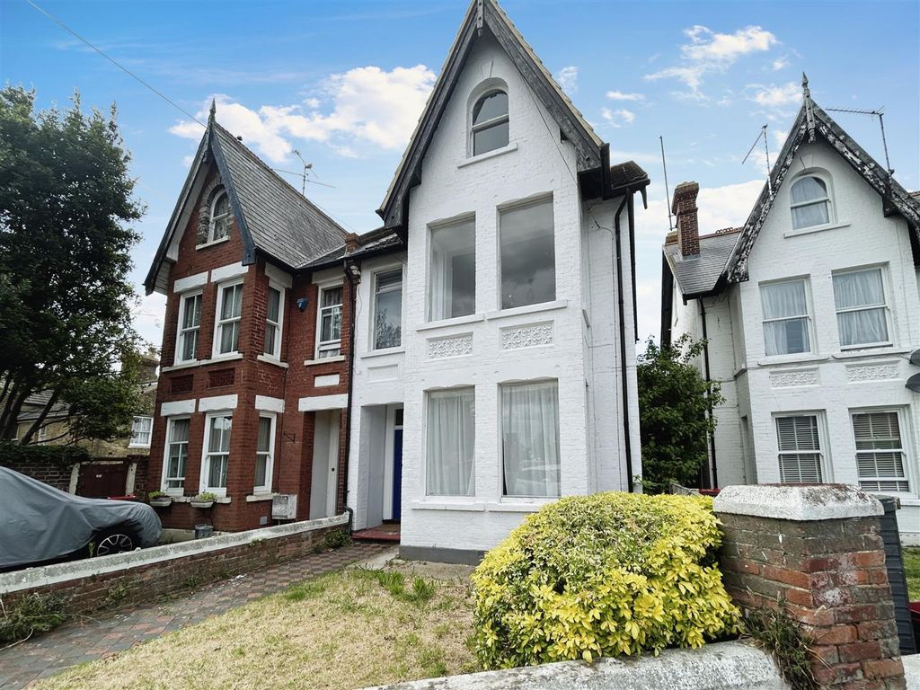 Property photo 2 of 21 6503D241-A84A-47D7-84Bd-77C0817E0090.Jpeg