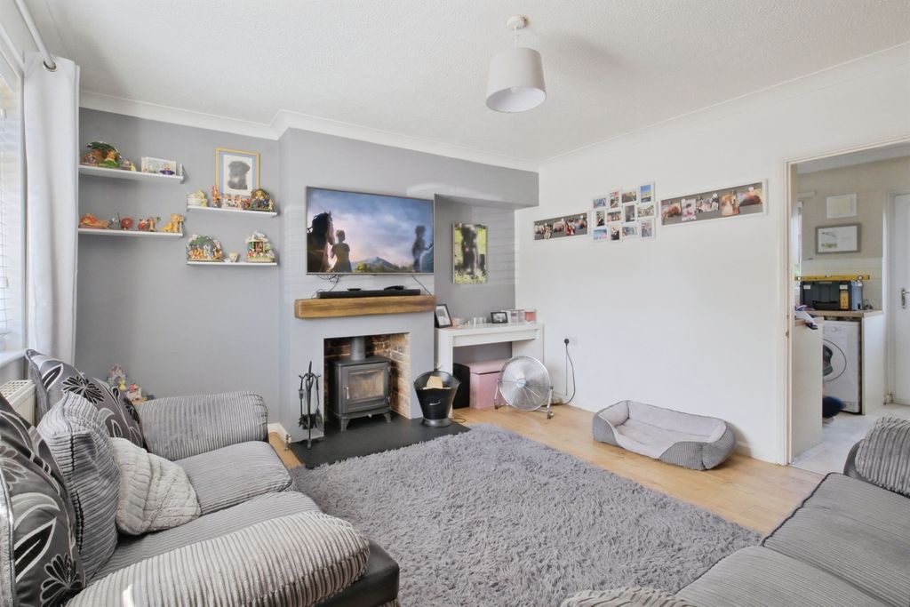 Property photo 2 of 17