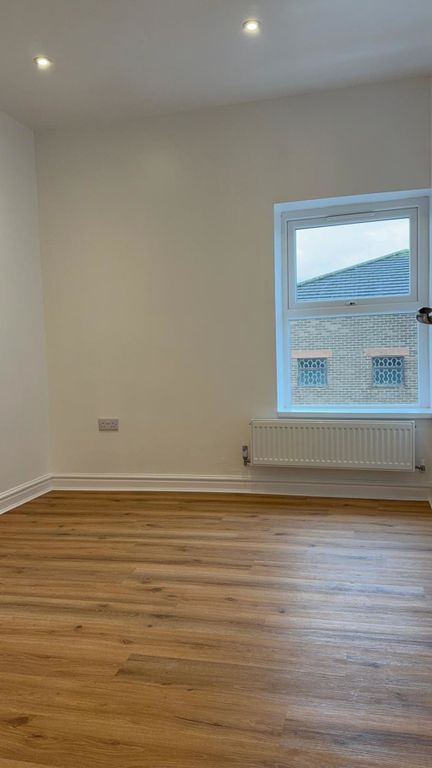 Property photo 3 of 6 Photo 1