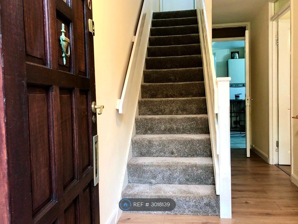 Property photo 2 of 10 Entrance
