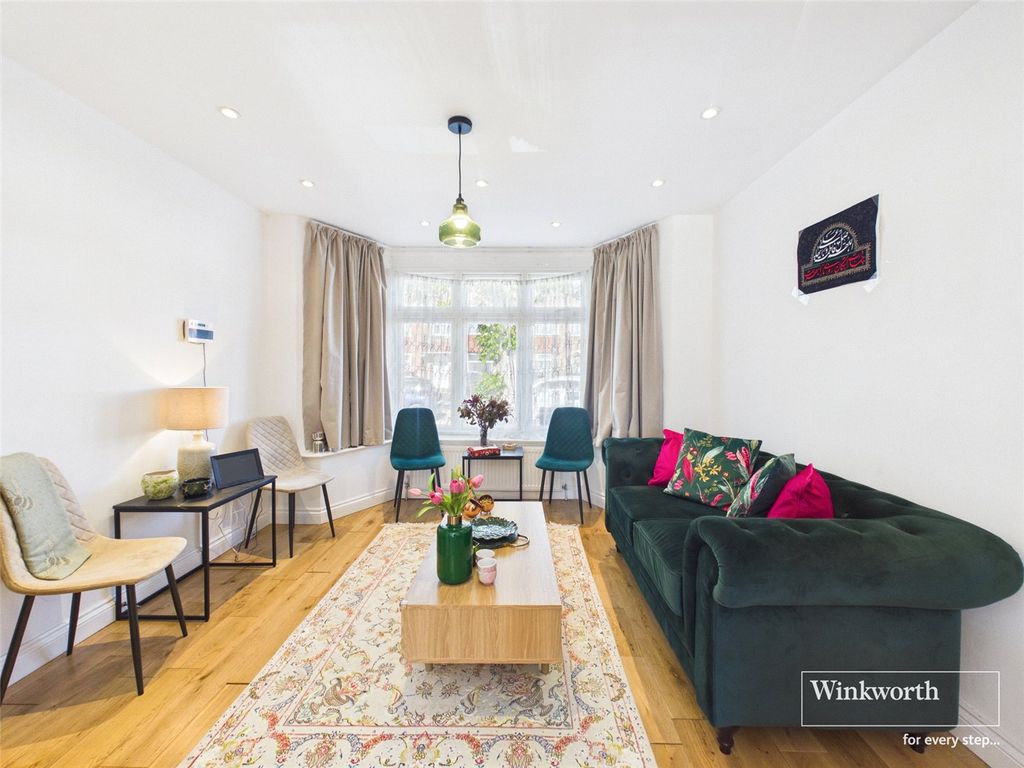 Property photo 3 of 15 Living Room