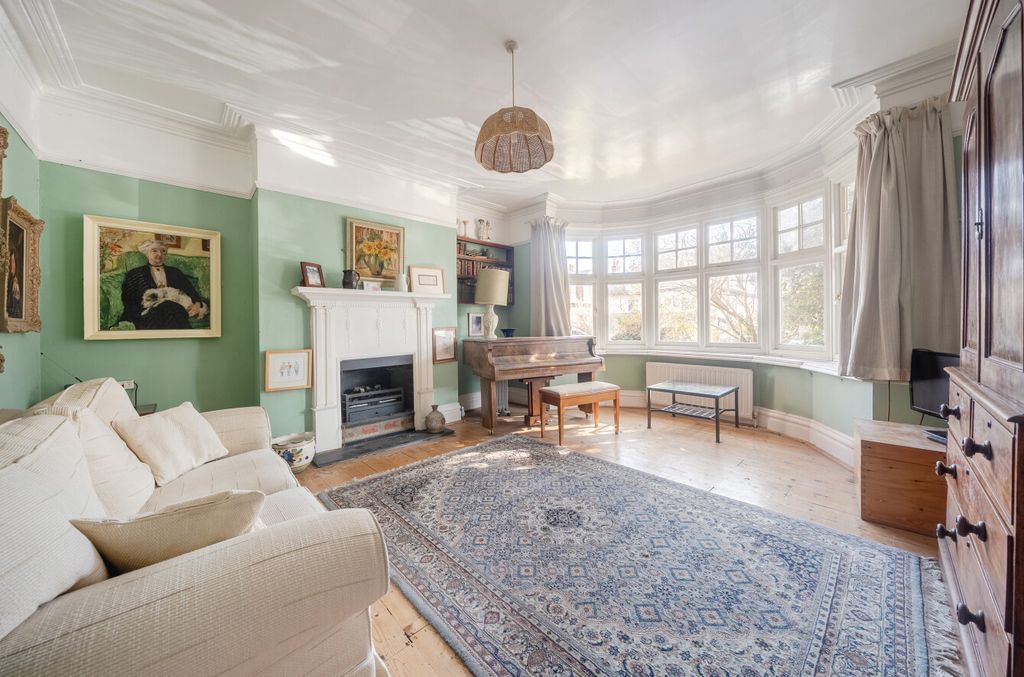 Property photo 3 of 18 1419120-1-69A88d6...