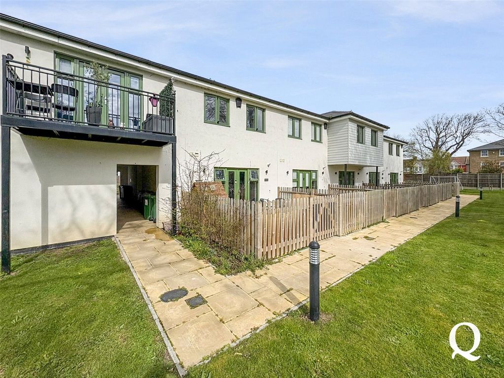 Property photo 1 of 19 Picture No. 09