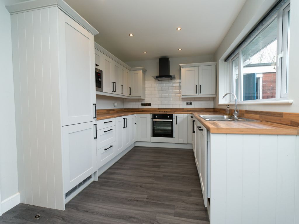 Property photo 2 of 19 B0031414