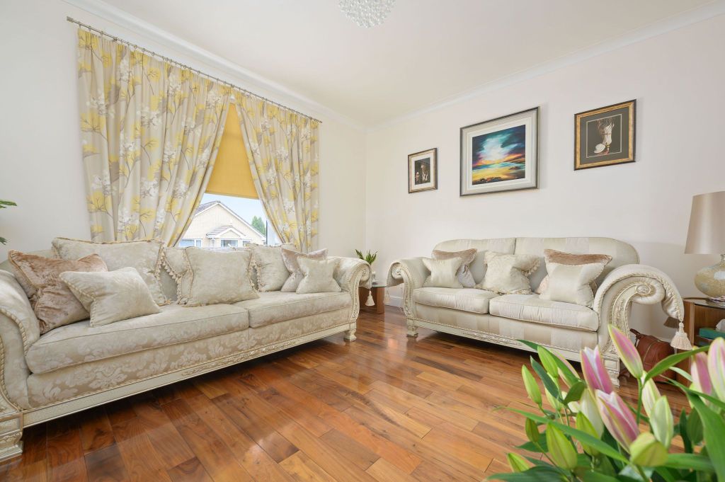 Property photo 2 of 23