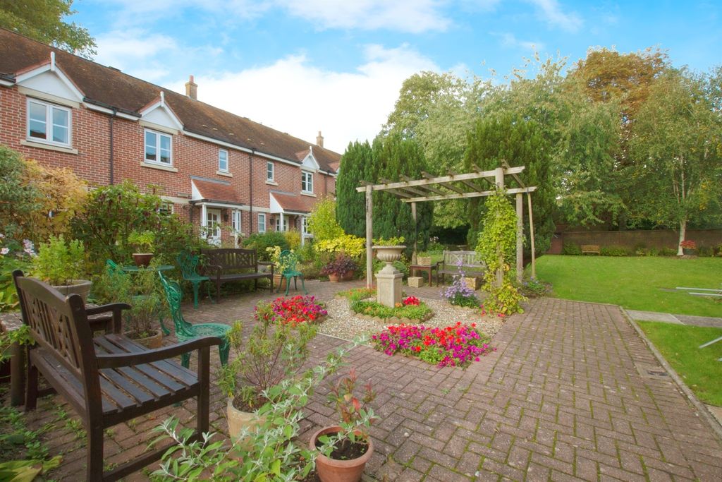Property photo 3 of 13