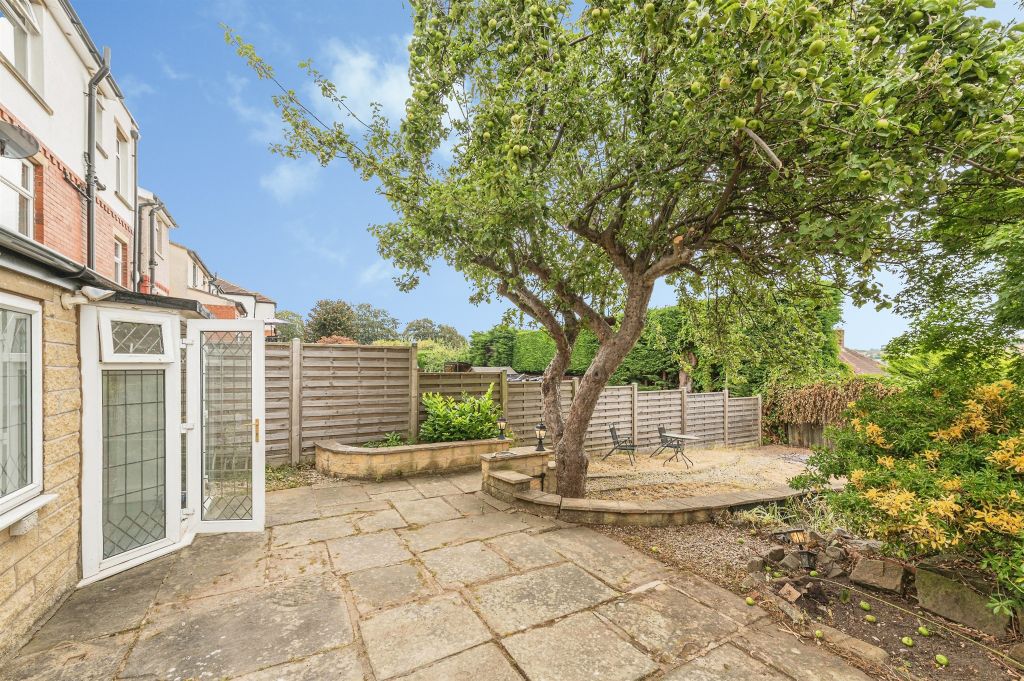 Property photo 2 of 18