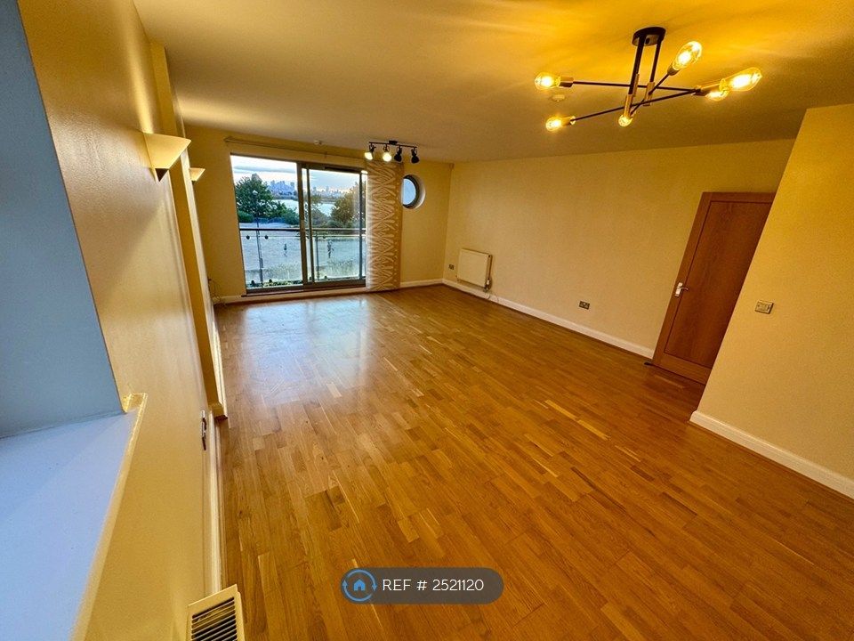 Property photo 1 of 35