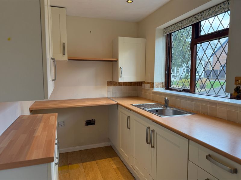 Property photo 2 of 12 Photo 9