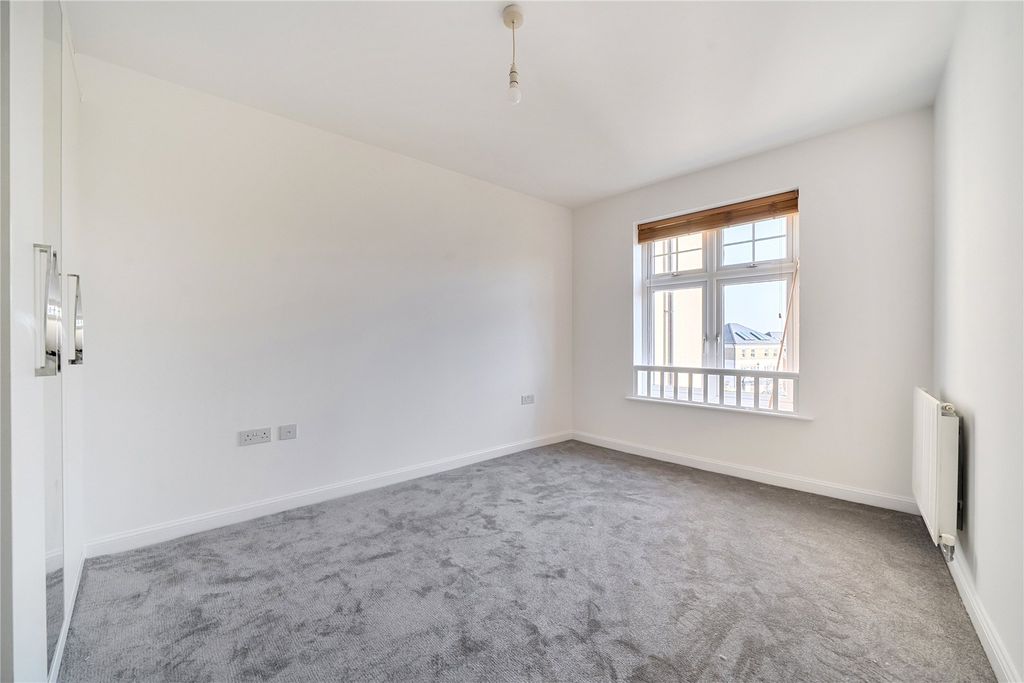 Property photo 2 of 18 Picture No. 02