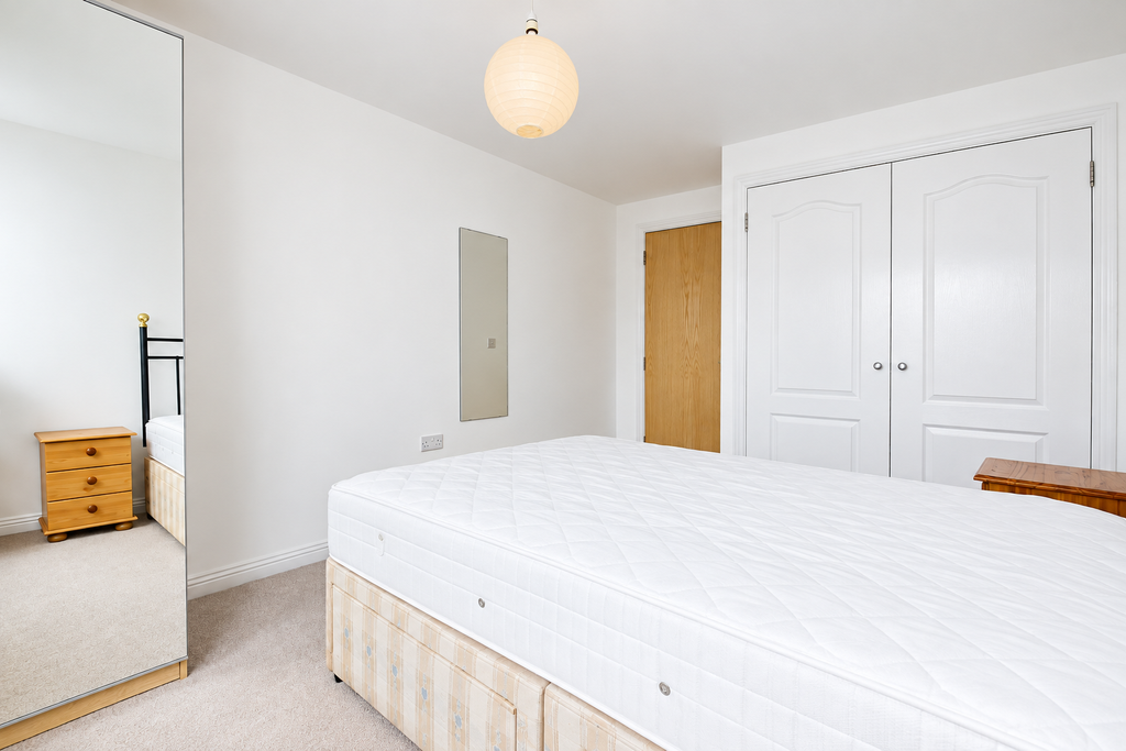 Property photo 3 of 9 Bedroom 1 - Angle 2
