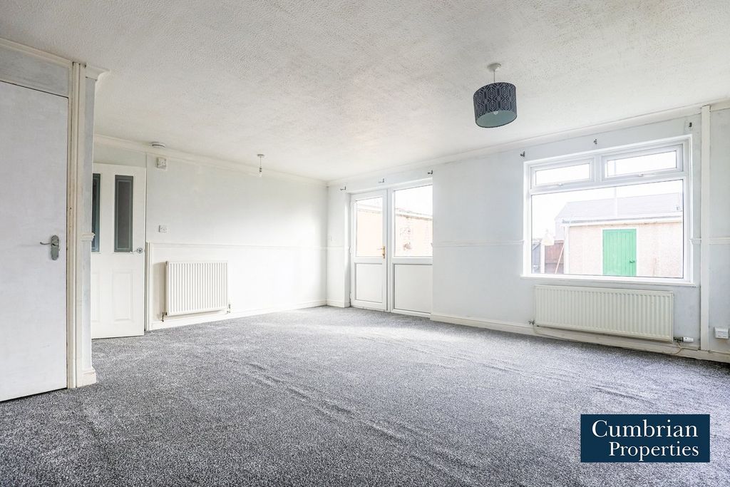 Property photo 2 of 13 Dining Lounge