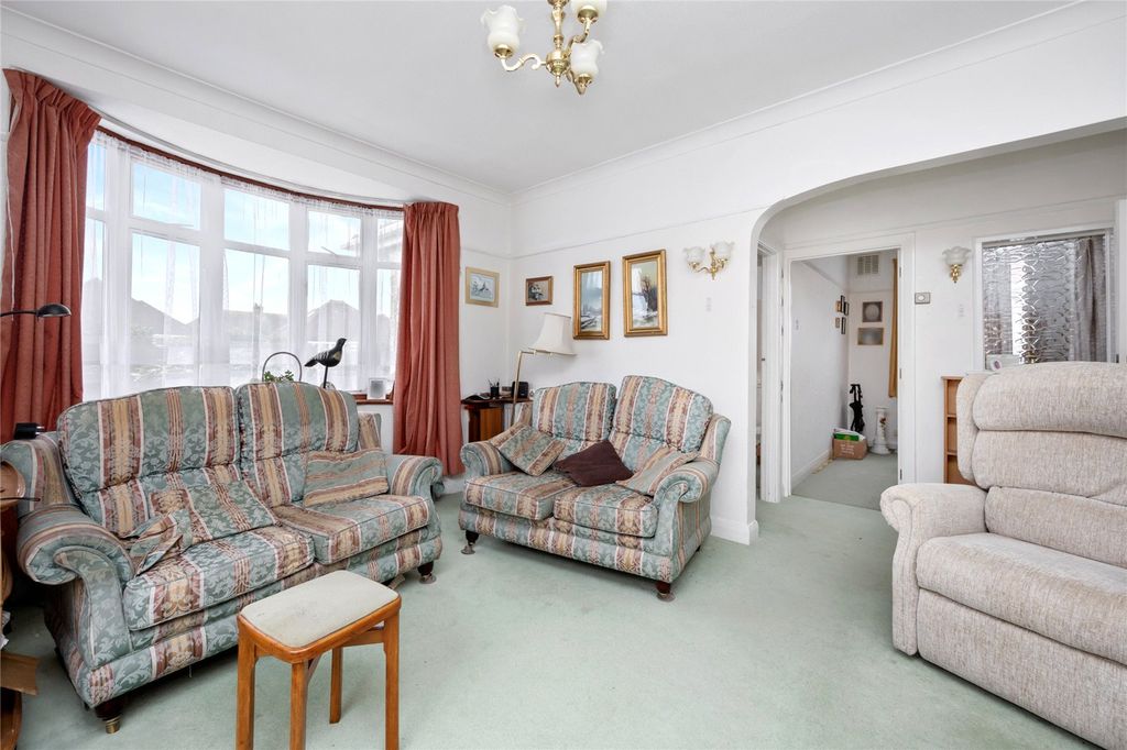 Property photo 2 of 20 Picture No. 05