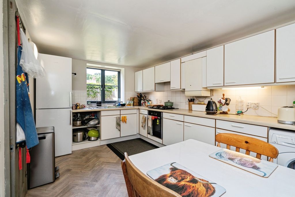Property photo 3 of 22 Pbox-Img.Jpg