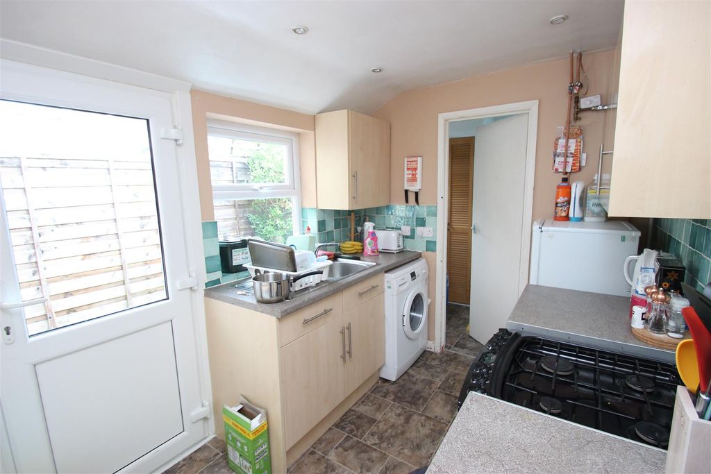 Property photo 2 of 8