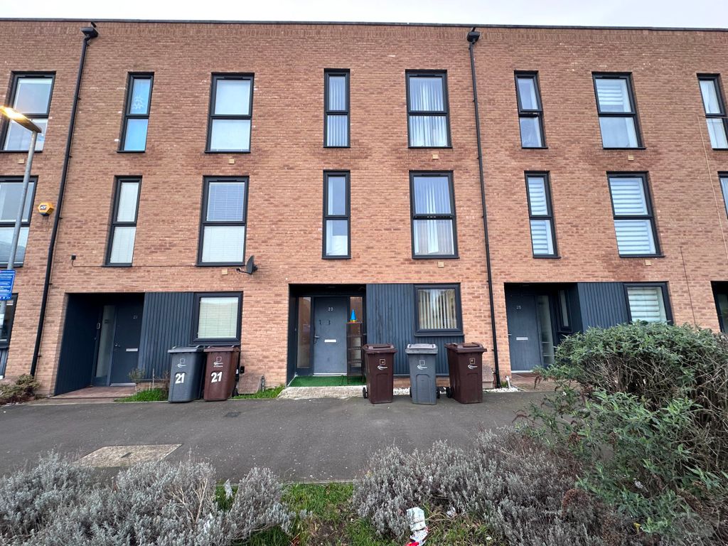 Property photo 1 of 32