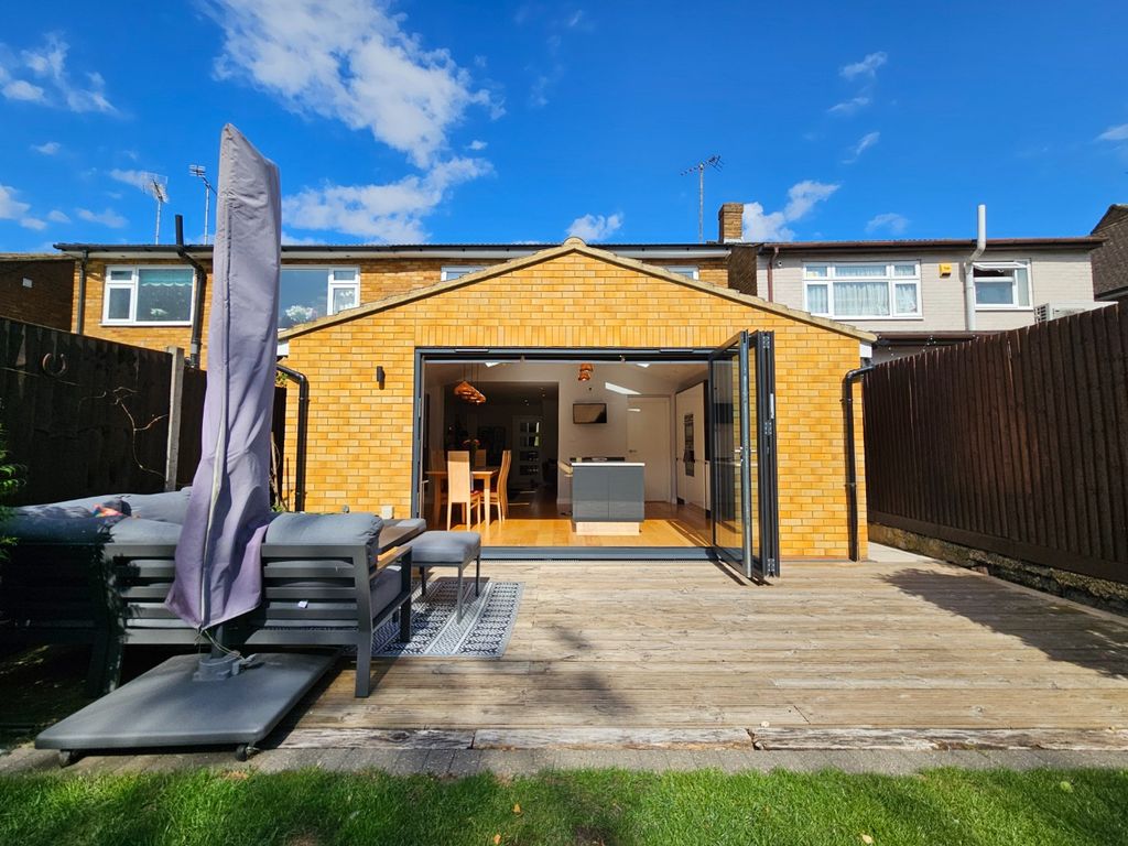 Property photo 1 of 18 4275590