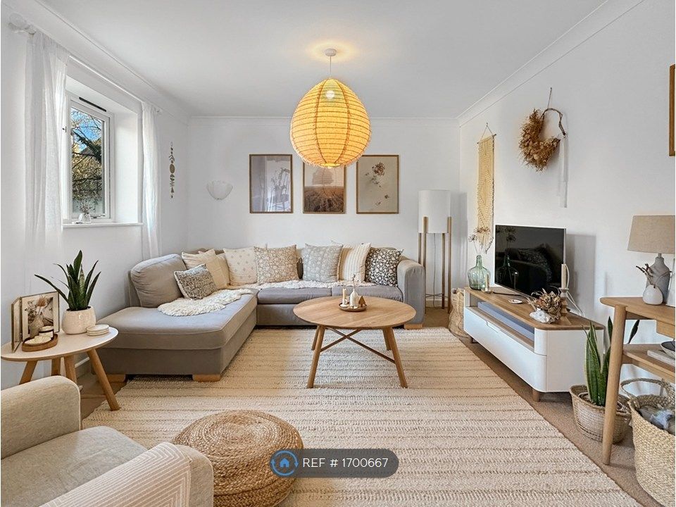 Property photo 1 of 10 Living Room Area